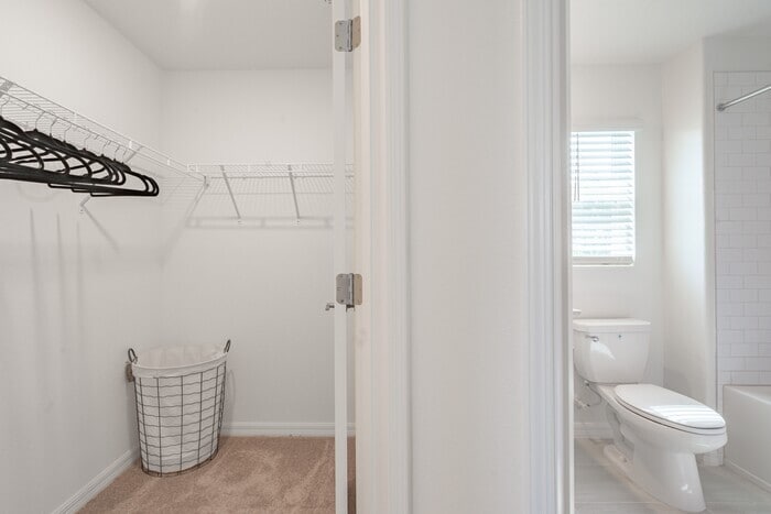 Building Photo - 5004 Capri Hbr Dr