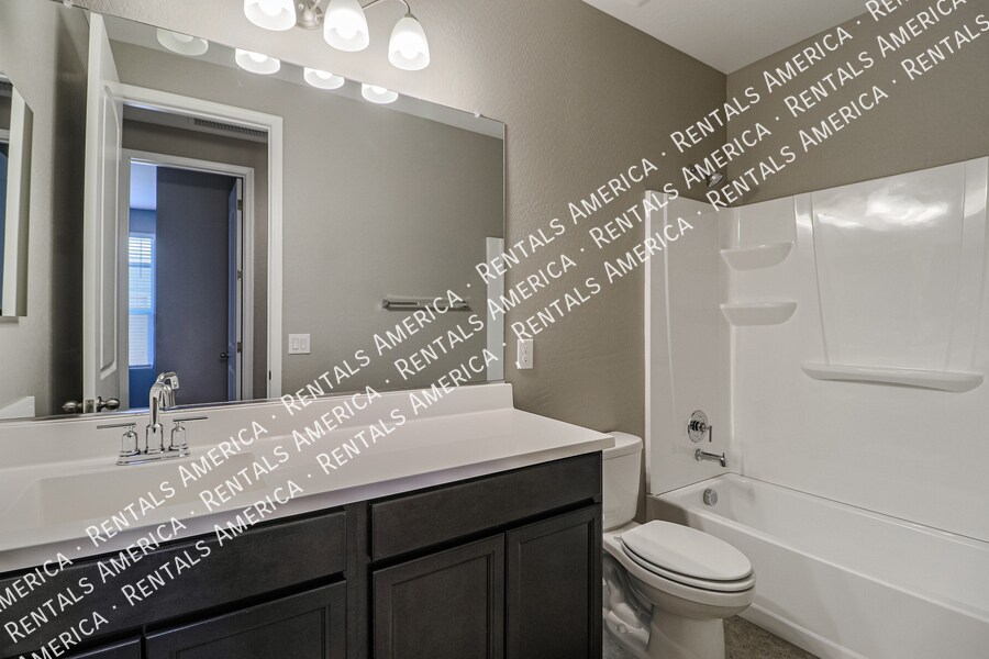 Building Photo - 8482 W Sonoma Way