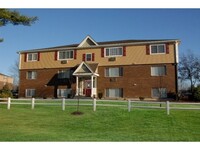 Building Photo - 3961 Brown Ave
