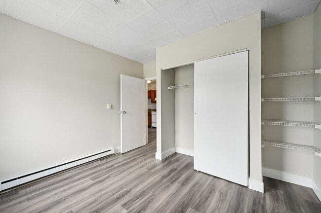 Building Photo - Franklin Park Apartments