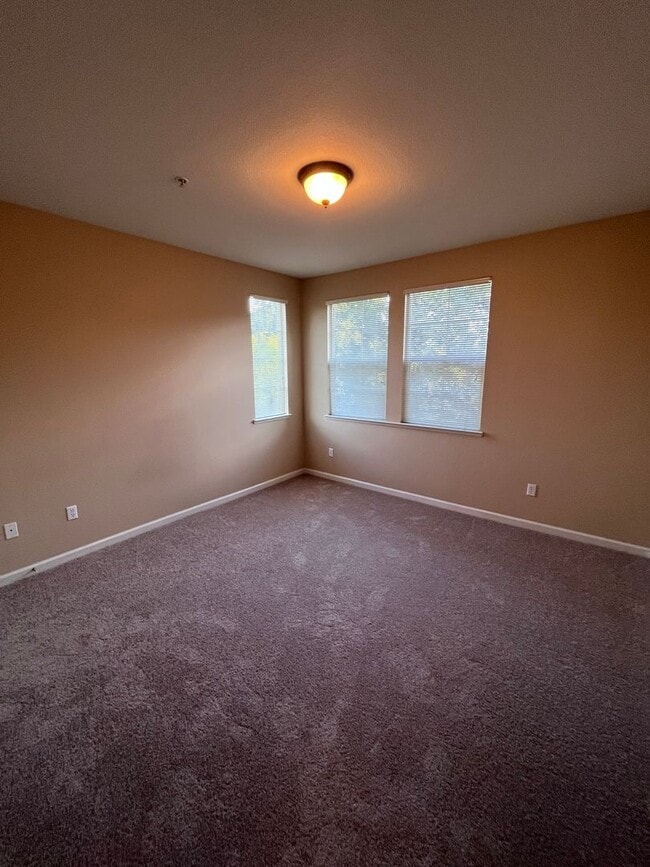 Building Photo - NICE CONDO IN ROCKLIN AT GATED COMMUNITY O...