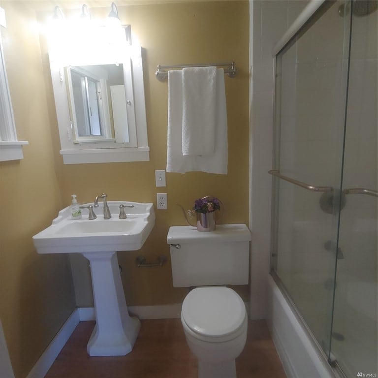 Building Photo - 1421 Clinton St