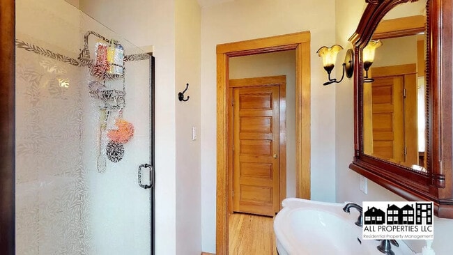 Building Photo - 3286 Meade St