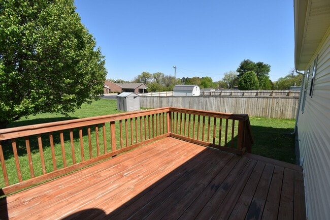Building Photo - 3 Bedroom Home For Rent Near Post!