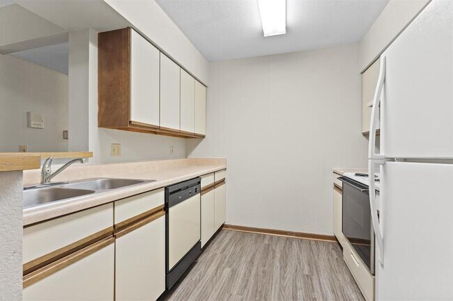 Building Photo - 2108 Stirrup Ln