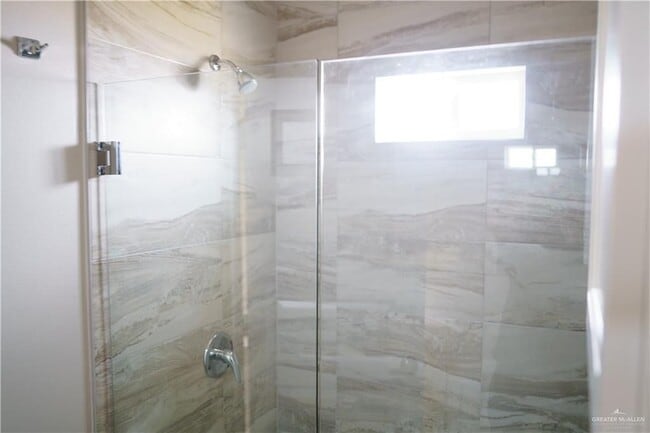Building Photo - 1608 Canelo Dr