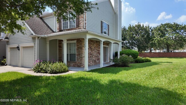 Building Photo - 11015 Castlemain Cir E