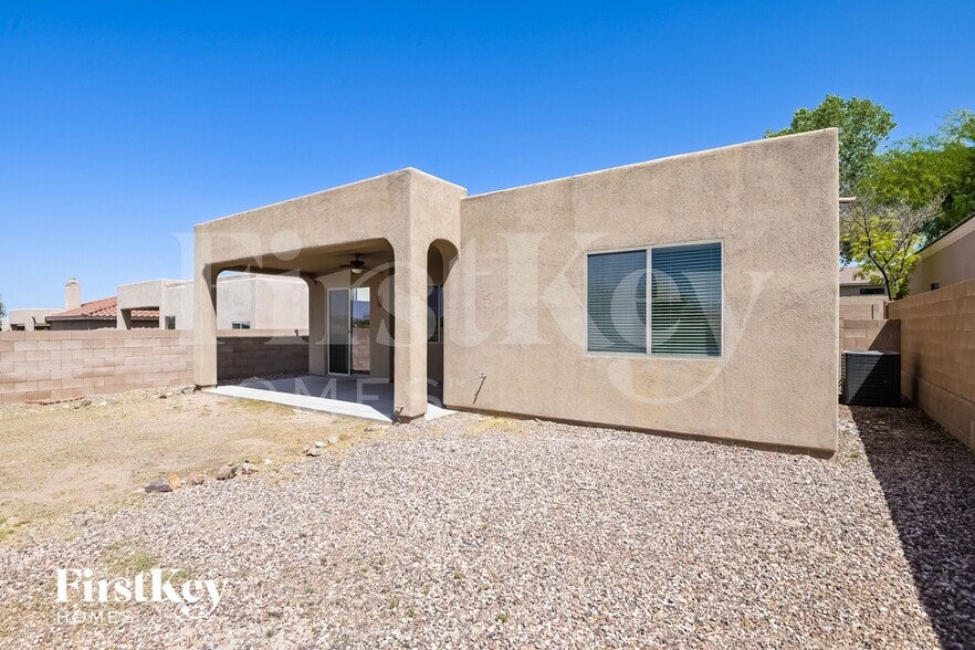 Building Photo - 13558 E High Plains Ranch St