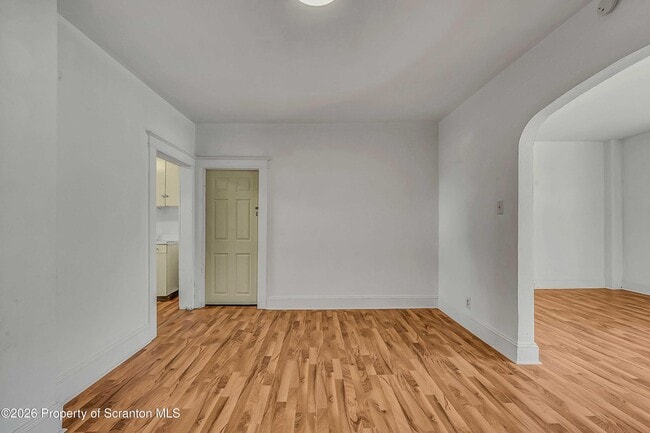 Building Photo - 1807 Green Ridge St