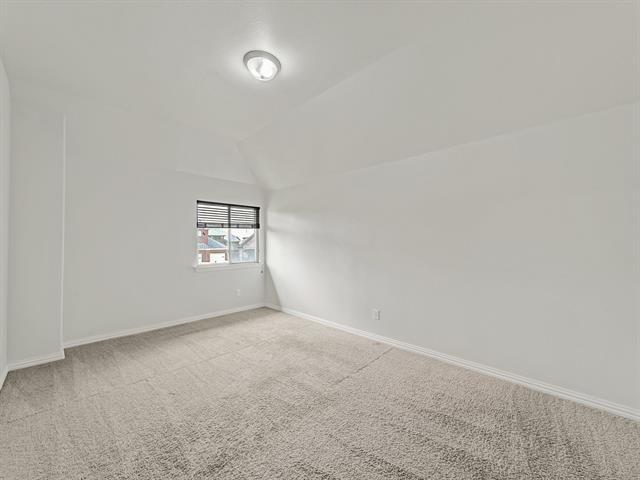 Building Photo - 419 Aylesbury Dr