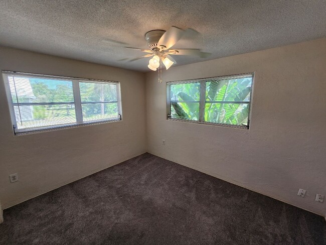 Building Photo - Nice 2/1 house in Edgewater, Dog Friendly