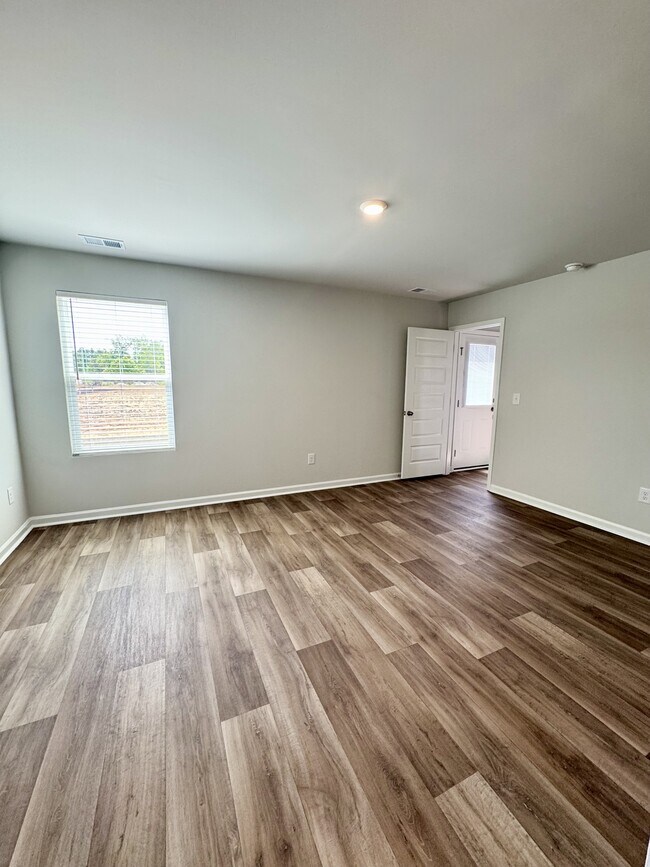 Building Photo - 158 Indigo Pl