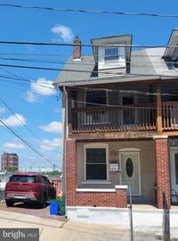 Building Photo - 1531 E 8th St