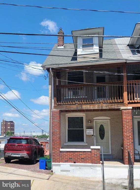 Primary Photo - 1531 E 8th St