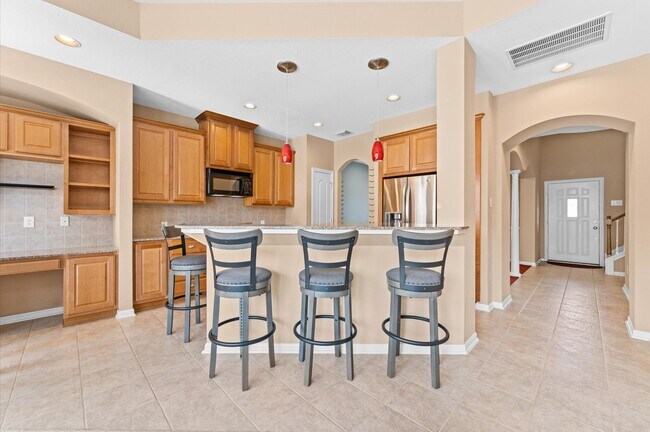 Building Photo - 2411 Clippers Square