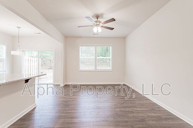 Building Photo - 147 Clingstone Trl