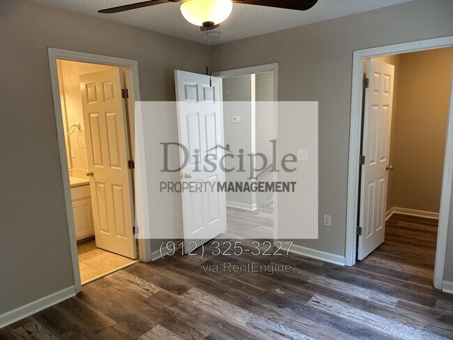 Building Photo - 29 Brisbon Hall Ln