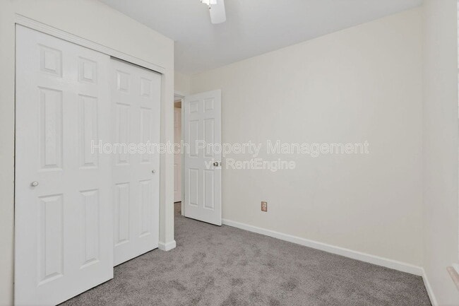 Building Photo - 4 Devondale Pl