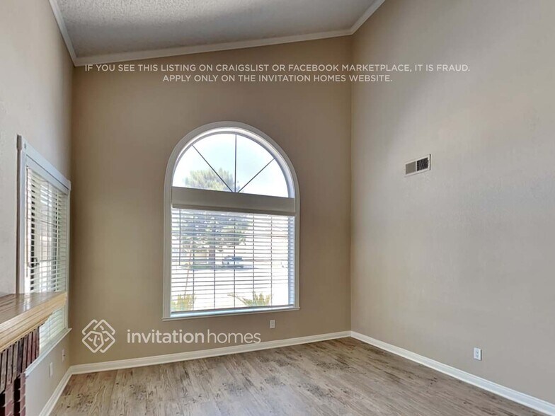 Building Photo - 760 Charwood Cir