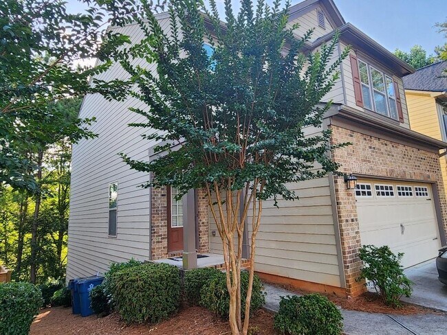 Building Photo - 229 Privet Cir