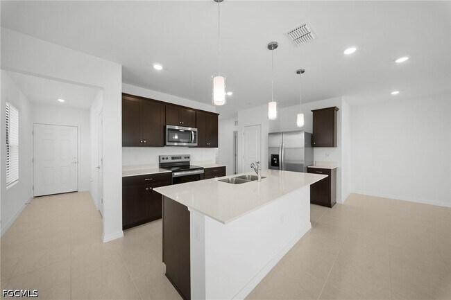 Building Photo - 270 Silent Lk Dr