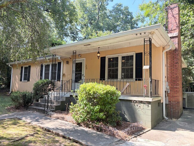 Building Photo - 35 Jefferson Cir