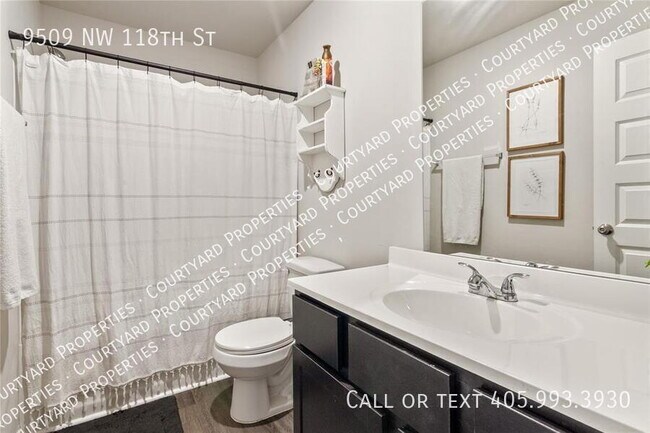 Building Photo - 9509 NW 118th St