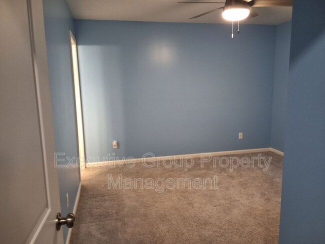 Building Photo - 101 Kestrel Ct