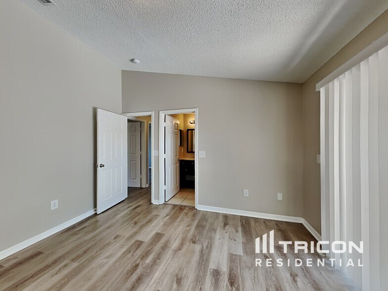Building Photo - 12906 Brant Tree Dr