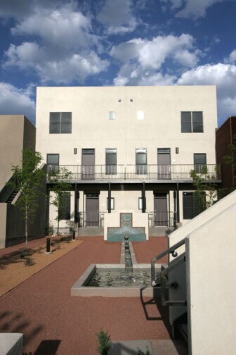 Building Photo - 323 Belvedere Ave SW