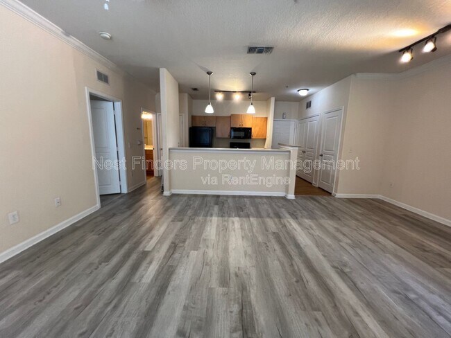 Building Photo - 8290 Gate Pkwy W