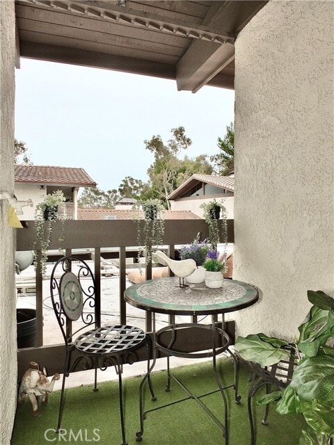 Building Photo - 7321 Marina Pacifica Dr N