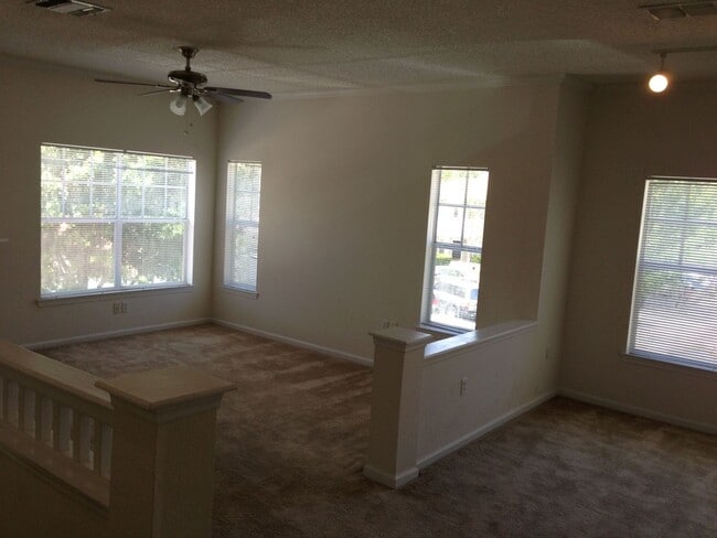 Building Photo - 2222 Arbor Lakes Cir