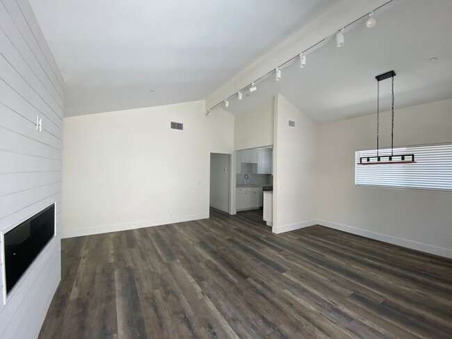 Primary Photo - CDM Property