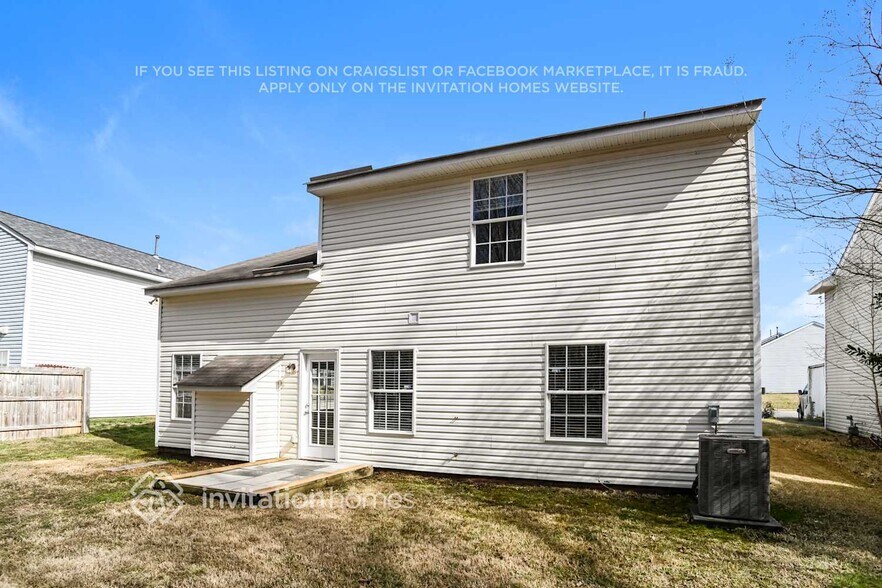 Building Photo - 6239 Day Lilly Ln