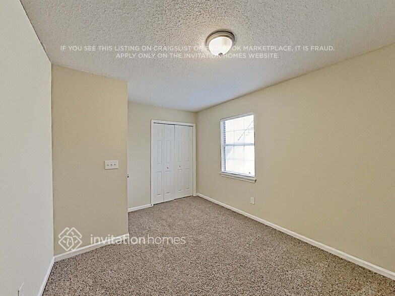 Building Photo - 5909 Creft Cir