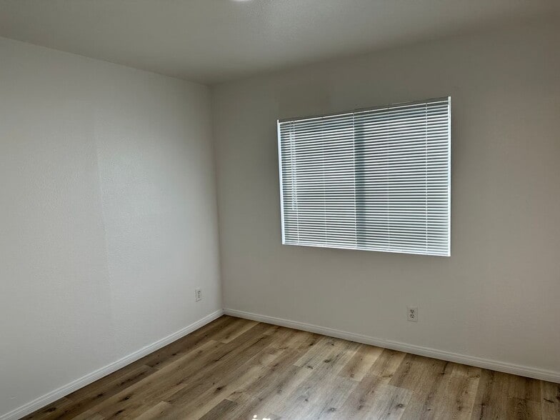 Building Photo - 17785 Carson Cir