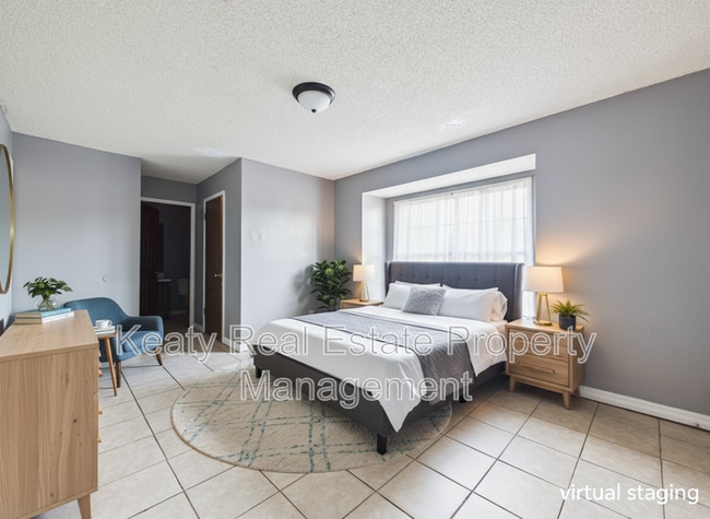 Building Photo - 102 Limoges St