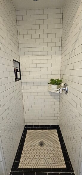 Bathroom II - 1226 S Orange Grove Ave