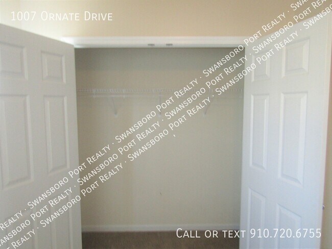 Building Photo - 1007 Ornate Dr