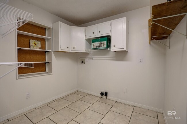 Building Photo - 301 Perdido Ave