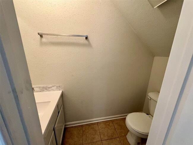 Building Photo - 5810 Twisted Pine Ct