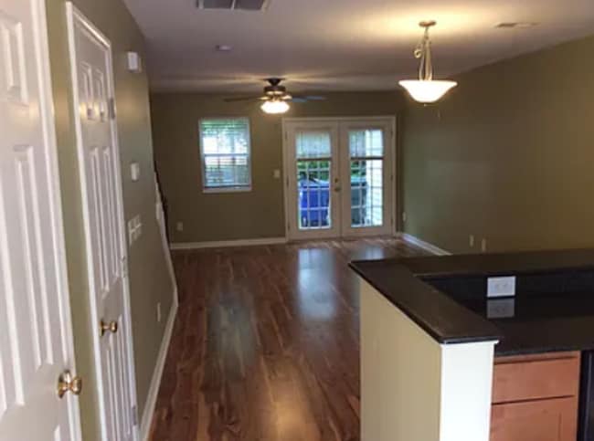 Building Photo - 2-Bedroom Townhome in North Raleigh – Available March 15th