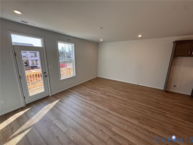 Building Photo - 112 Avenda Ln