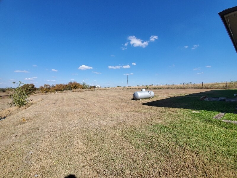 Building Photo - 615 FM 1466