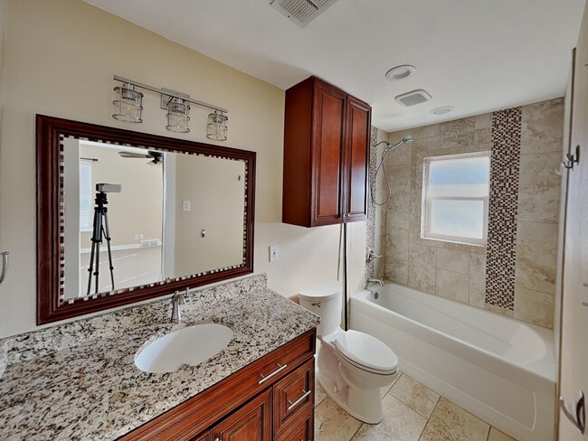 Building Photo - Charming Brick Home in the Heart of Richland Hills – Birdville ISD