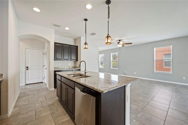 Building Photo - 1900 Wind Meadows Dr
