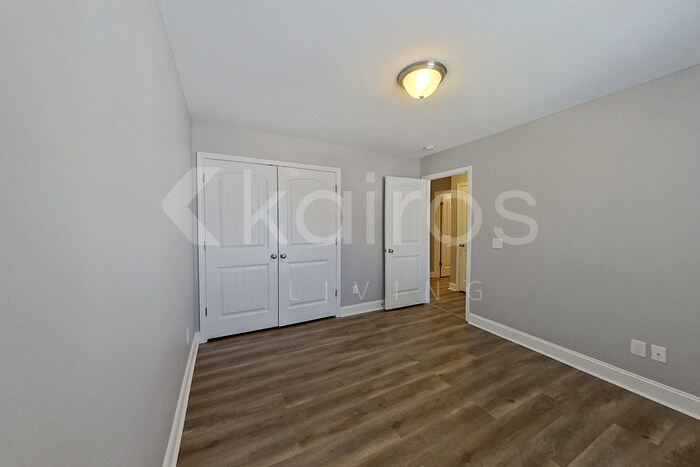 Building Photo - 807 Ferguson Ln