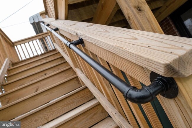 Building Photo - 216 Jefferson St NW