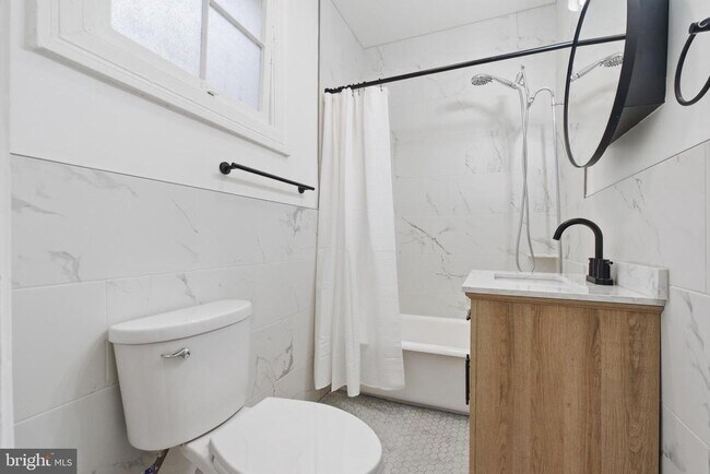 Building Photo - 3446 Connecticut Ave NW